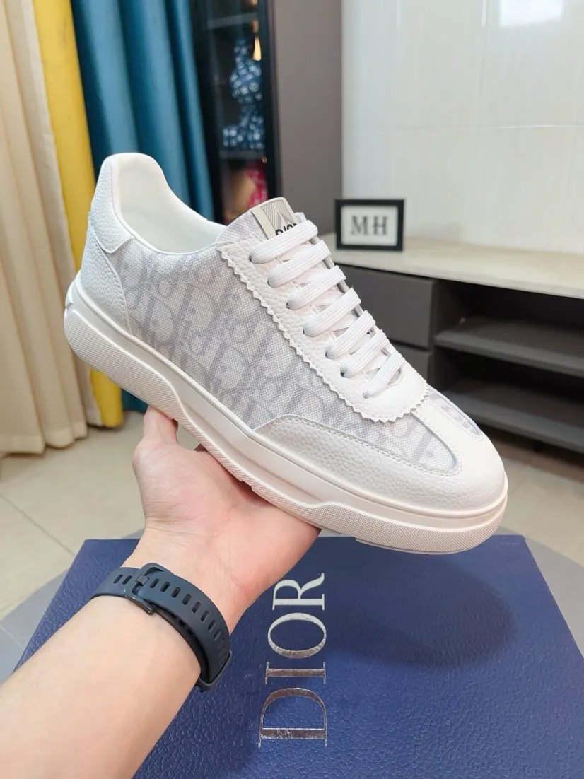 Men's men's shoes 💰420🌹🌹【Dior】Best-selling official website world premiere🔝Men's high-end brand of shoes latest series on the official website: uppers are made of imported cowhide with specially designed fabrics➕mesh breathable lining. Make walking more convenient and comfortable! Compared with the official quality, Midea’s 1:1 replica. Create a fashionable personality to set off your uniqueness! A must-have for trendy men! Classic style. Men's sizes: 38-44.